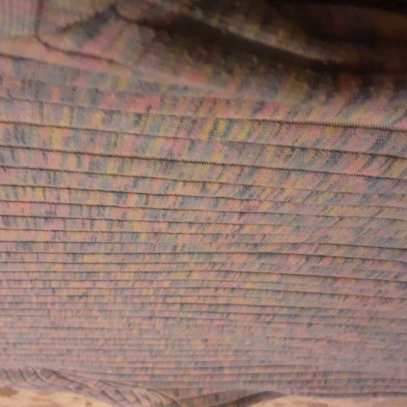 Code x Mode Tee T-shirt Pastel Short Sleeve (Says XL but fits like M) - Picture 6 of 6